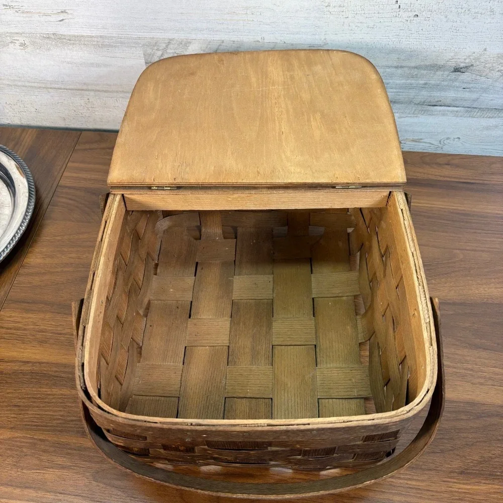 Vintage Woven Picnic Basket Hand Painted Cows‎ 13x12x6.5 Double Handle
